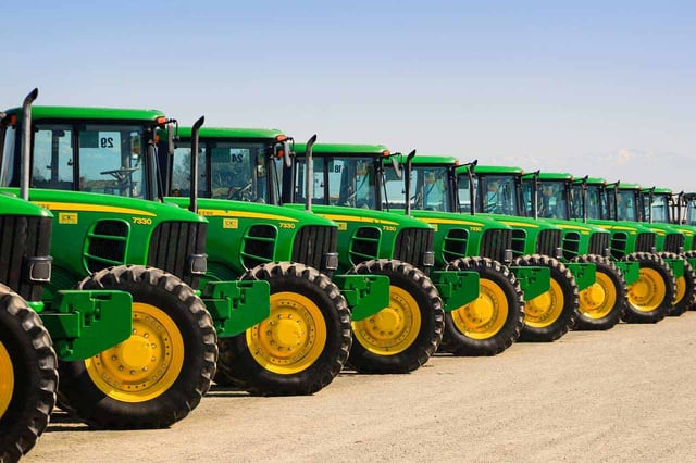 John-Deere-Tractors