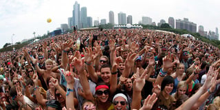 Chicago Music Fest with a large crowd as an Internet of Things (IoT) Smart Arena example.